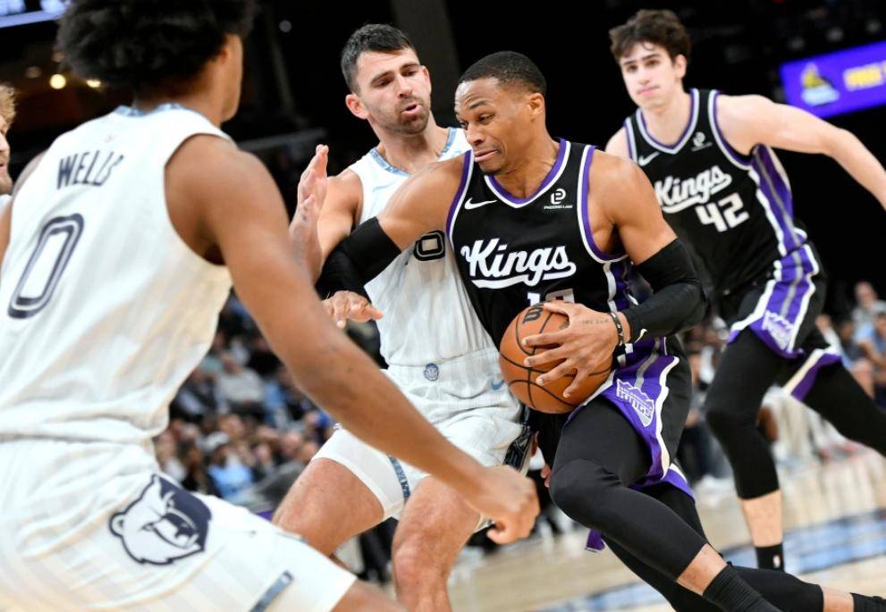 萨克拉门托国王迎NBA总决赛关键赛；转会期外线爆发；震撼外界；资深球员宣示担当的简单介绍