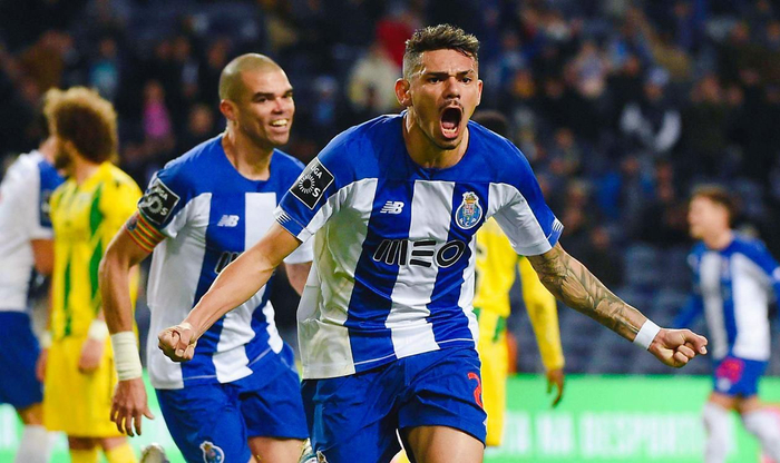 赛后波尔图备战荷甲，复出首秀细节曝光，管理层满意，轮换策略成焦点的简单介绍